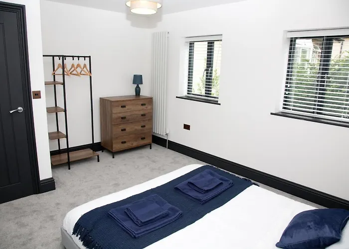 Little Elm - Luxury Home From Home, Free Parking, 30-40 Mins Walk From Bath City Centre