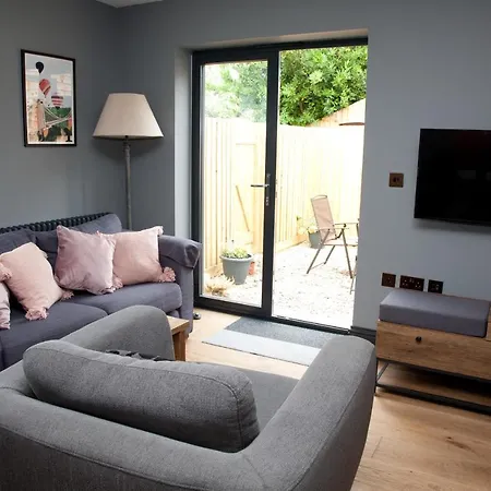 Little Elm - Luxury Home From Home, Free Parking, 30-40 Mins Walk From Bath City Centre Exterior photo