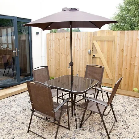 Little Elm - Luxury Home From Home, Free Parking, 30-40 Mins Walk From Bath City Centre Exterior photo